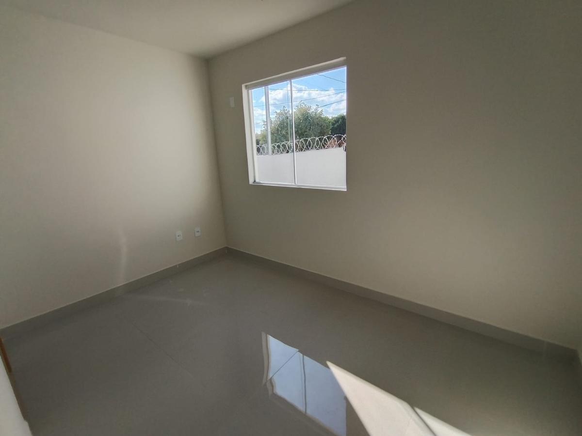 Casa, Rio Branco, 2 Quartos, 1 Vaga, 2 Suítes