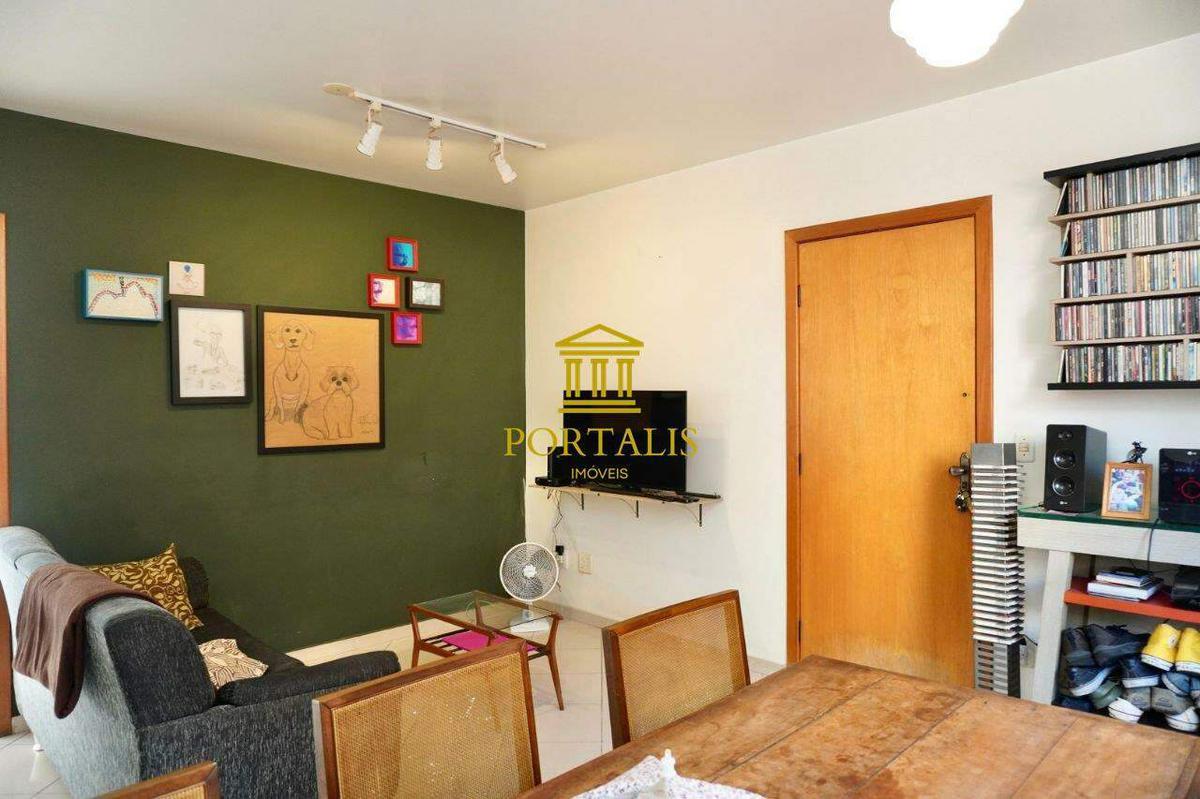 Apartamento, Sagrada Família, 3 Quartos, 1 Vaga, 1 Suíte
