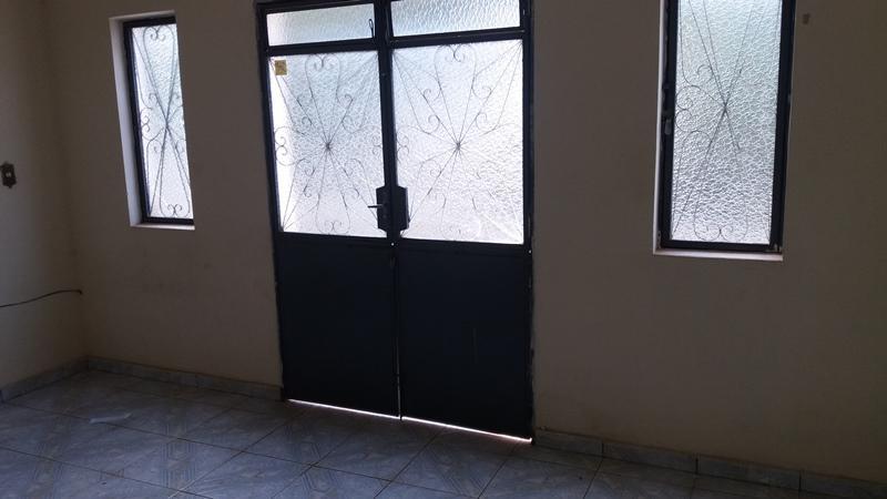 Casa, Centro, 4 Quartos, 0 Vaga, 1 Suíte