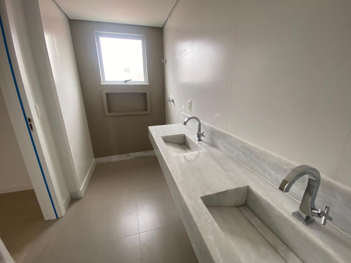 Apartamento, Jaraguá, 4 Quartos, 4 Vagas, 2 Suítes