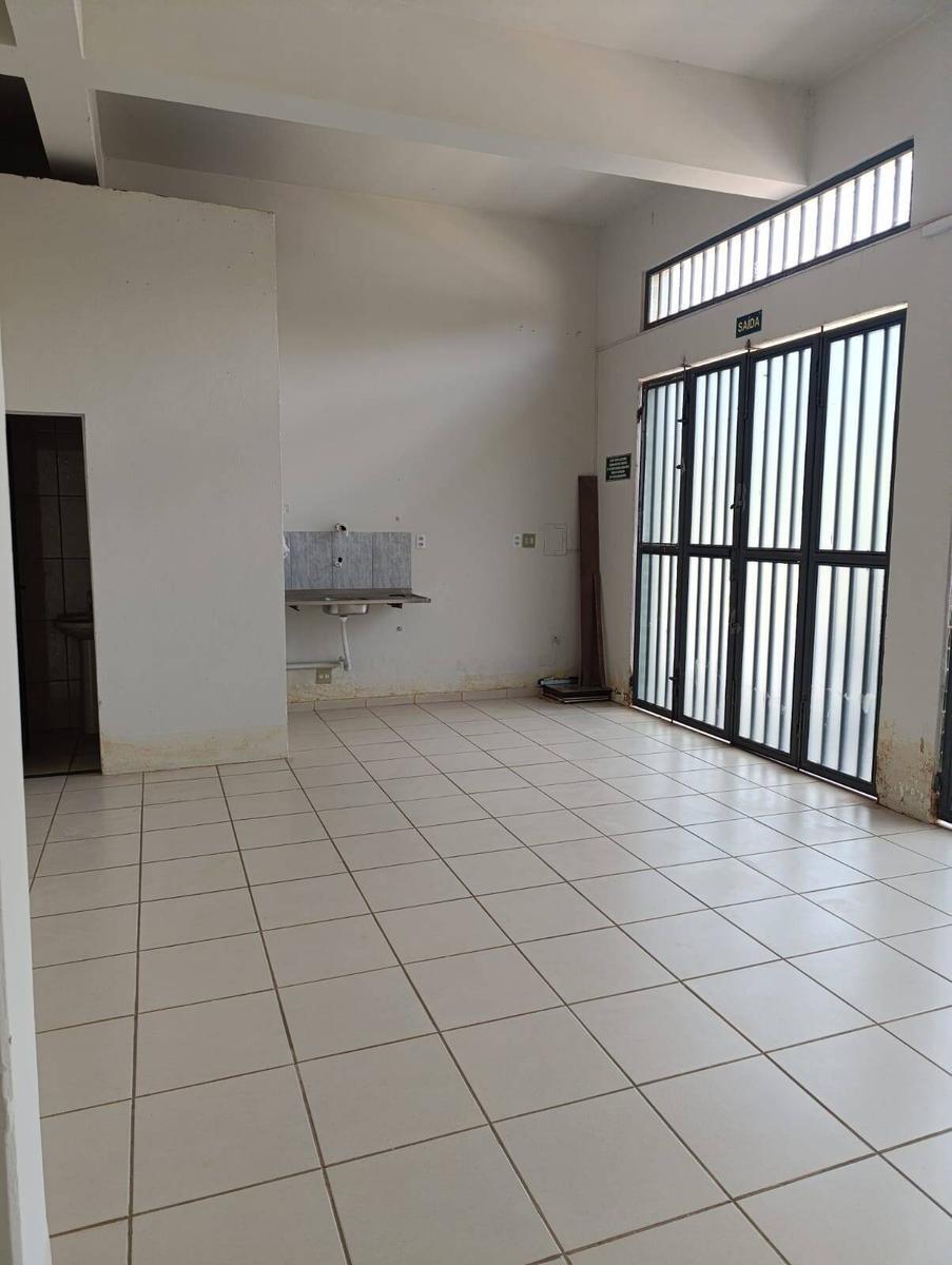 Sala, Júlia Kubitschek, 0 Quarto, 0 Vaga