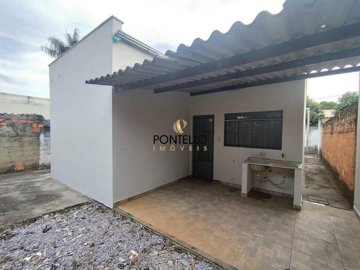 Casa, Manoa, 3 Quartos, 2 Vagas, 1 Suíte