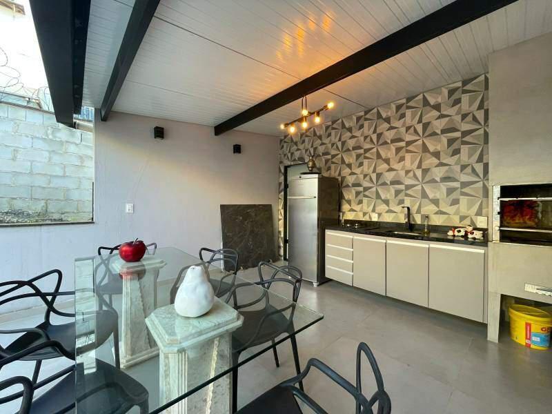 Casa, Santa Efigênia, 3 Quartos, 2 Vagas, 1 Suíte