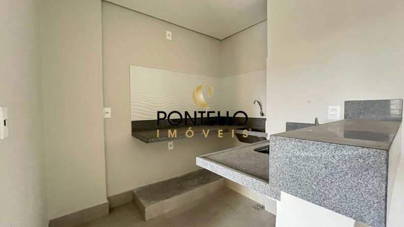 Apartamento, Centro, 2 Quartos, 0 Vaga, 1 Suíte