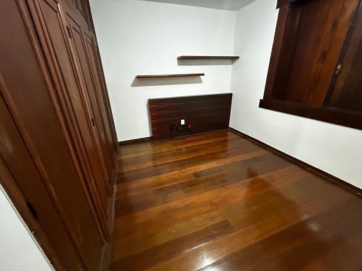 Casa, Santa Lúcia, 4 Quartos, 6 Vagas, 2 Suítes