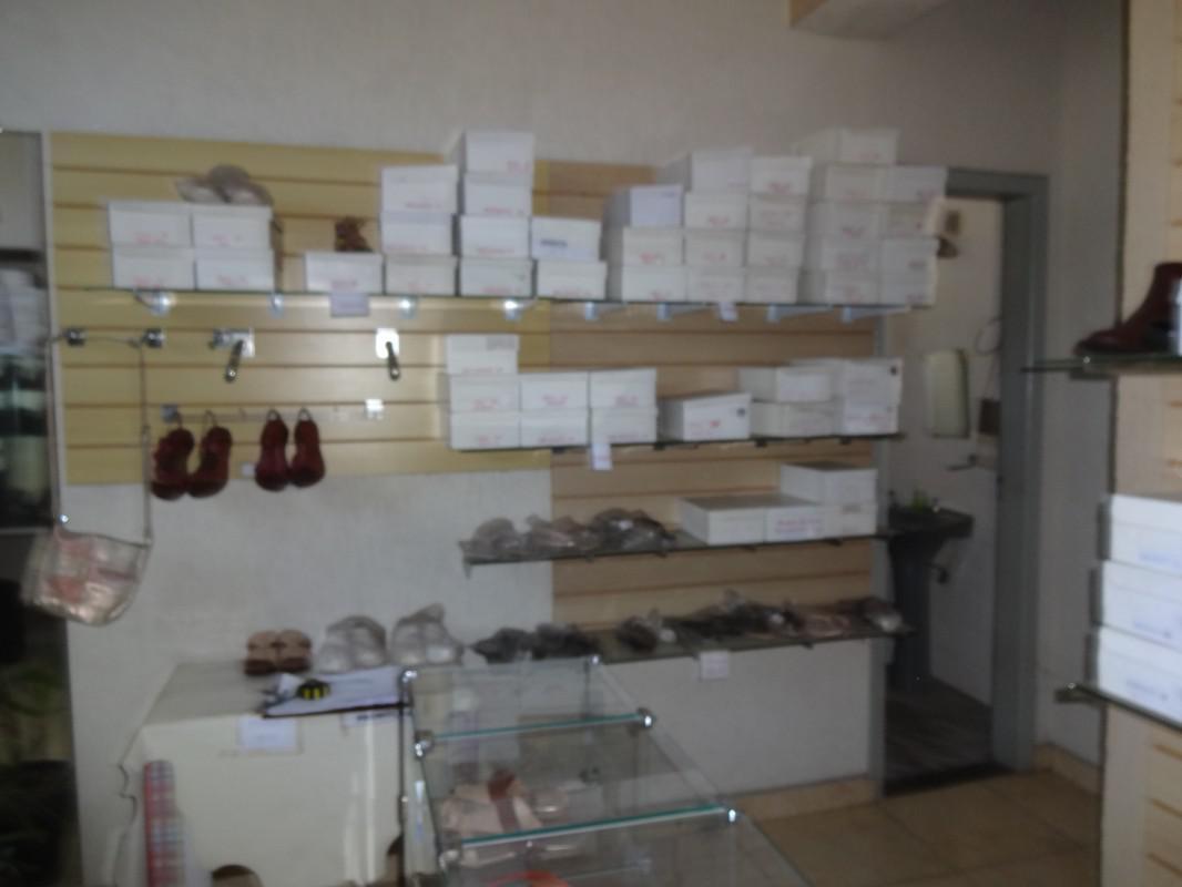 Galpão, Floramar, 0 Quarto, 2 Vagas