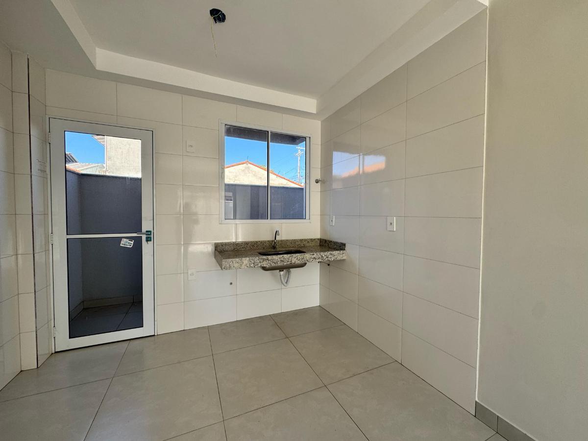 Casa, Santa Mônica, 2 Quartos, 1 Vaga