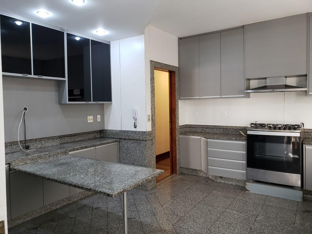 Apartamento, Funcionários, 4 Quartos, 4 Vagas, 4 Suítes