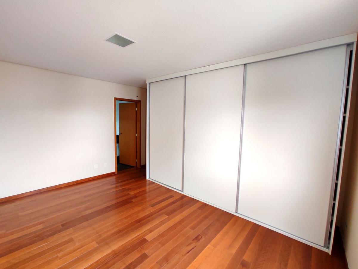 Apartamento, São José, 4 Quartos, 4 Vagas, 4 Suítes