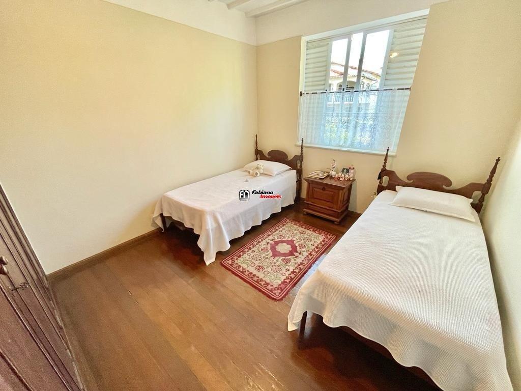 Casa, Itapoã, 4 Quartos, 6 Vagas, 1 Suíte