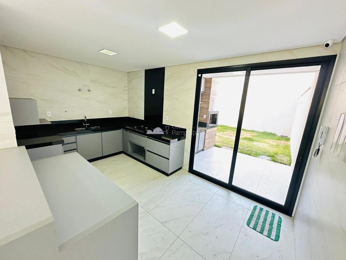 Casa, Itapoã, 3 Quartos, 4 Vagas, 1 Suíte