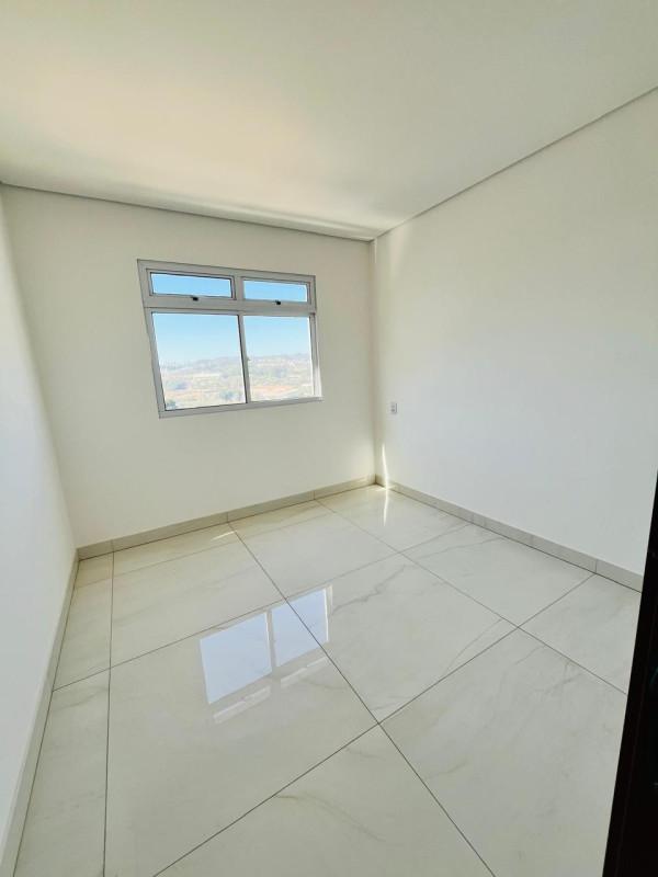 Cobertura, Jardim Industrial, 3 Quartos, 2 Vagas, 1 Suíte