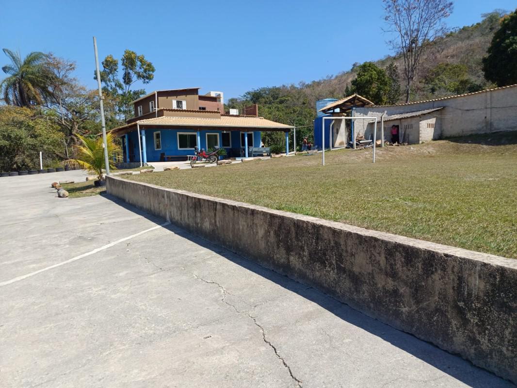 Fazenda, Tropeiros, 8 Quartos, 10 Vagas, 1 Suíte