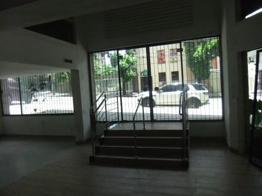 Loja, Funcionários, 3 Vagas
