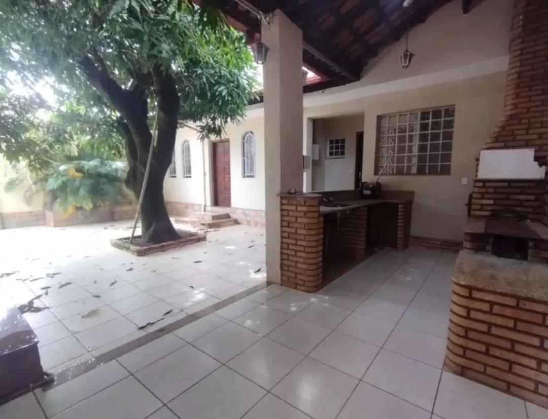 Casa, Barreiro, 5 Quartos, 5 Vagas, 2 Suítes