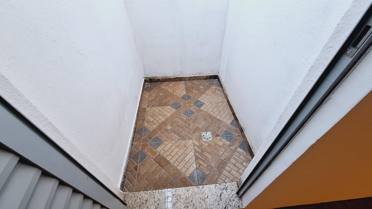 Casa, Nova Floresta, 3 Quartos, 0 Vaga, 1 Suíte