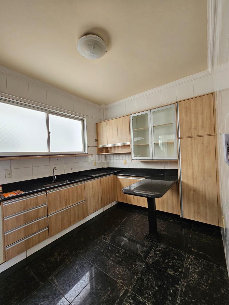 Apartamento, Jaraguá, 4 Quartos, 4 Vagas, 1 Suíte