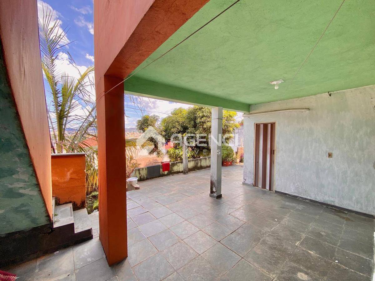 Casa, Santa Maria, 6 Quartos, 0 Vaga, 0 Suíte