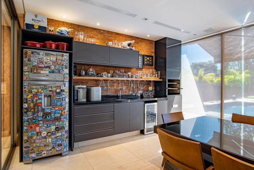 Casa em Condomínio, Alphaville - Lagoa dos Ingleses, 4 Quartos, 0 Vaga, 4 Suítes