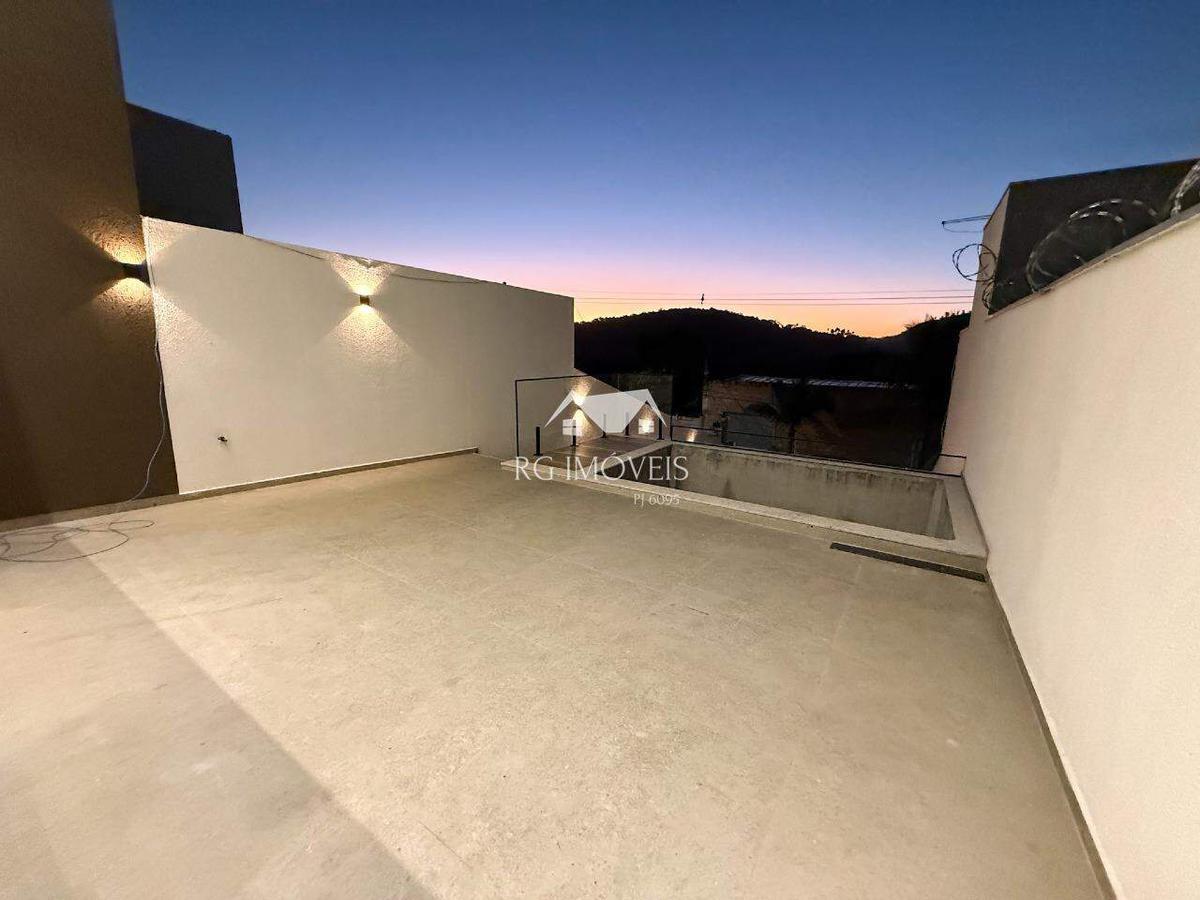 Casa, Masterville, 3 Quartos, 4 Vagas, 3 Suítes
