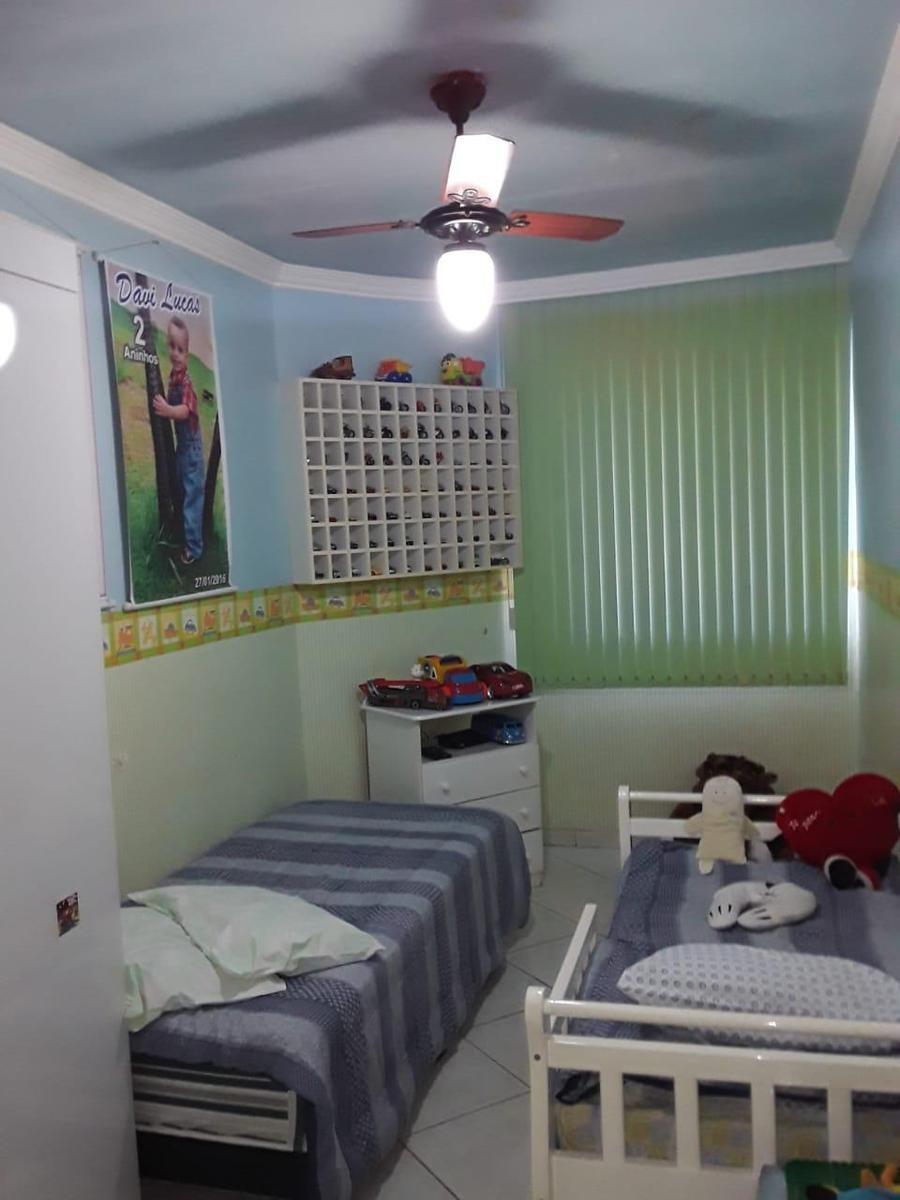 Casa, Santa Cruz Industrial, 3 Quartos, 2 Vagas, 1 Suíte