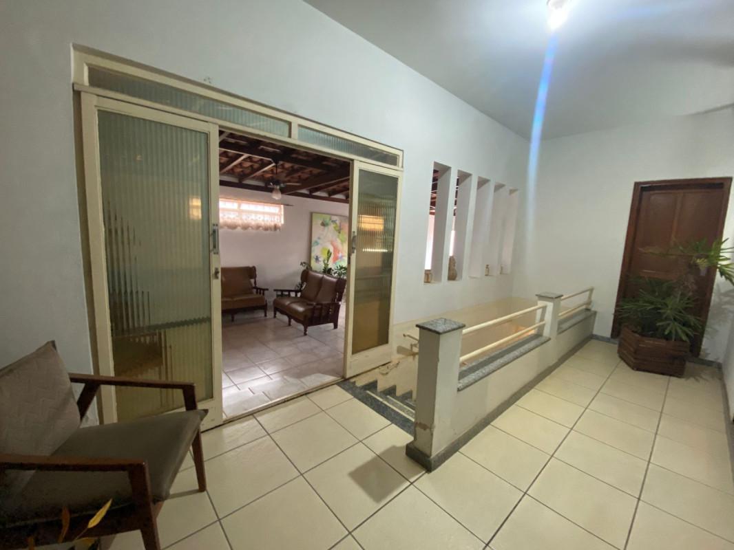 Casa, Centro, 5 Quartos, 2 Vagas