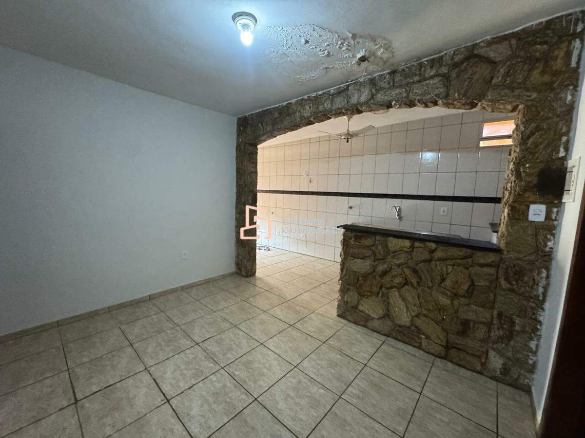 Casa, Solar do Barreiro, 3 Quartos, 4 Vagas, 1 Suíte
