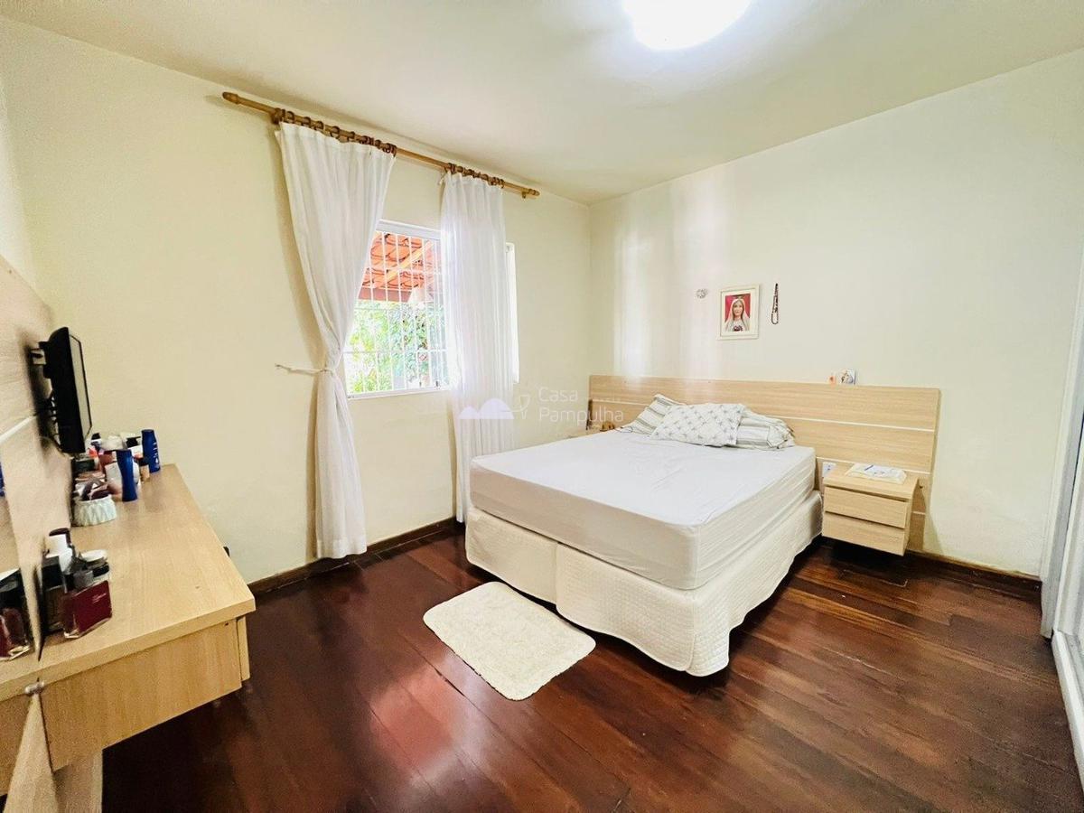 Casa, Santa Mônica, 3 Quartos, 4 Vagas, 1 Suíte