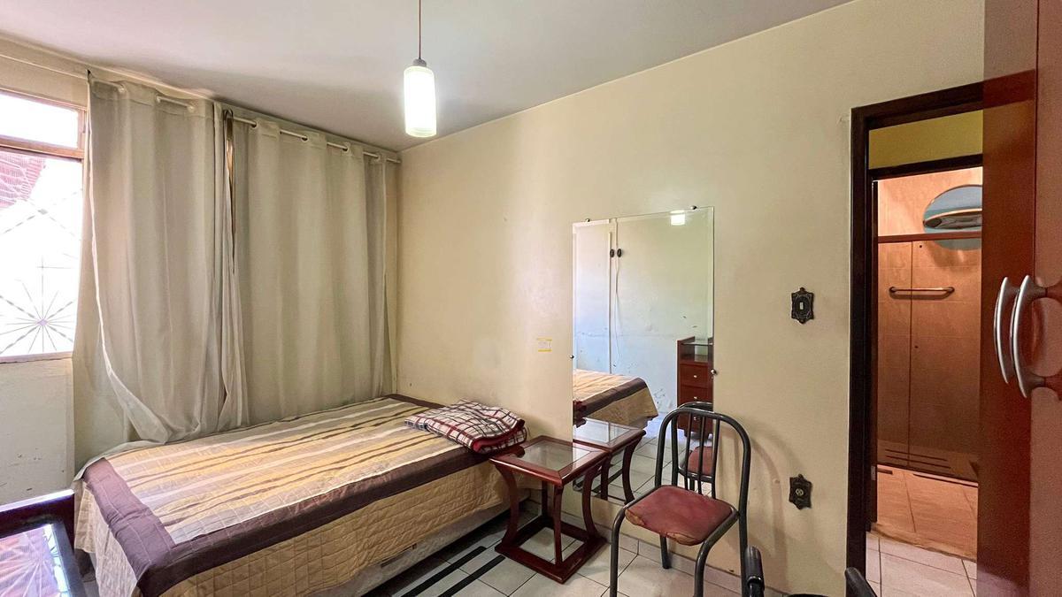 Casa, Conjunto Celso Machado, 3 Quartos, 4 Vagas, 1 Suíte