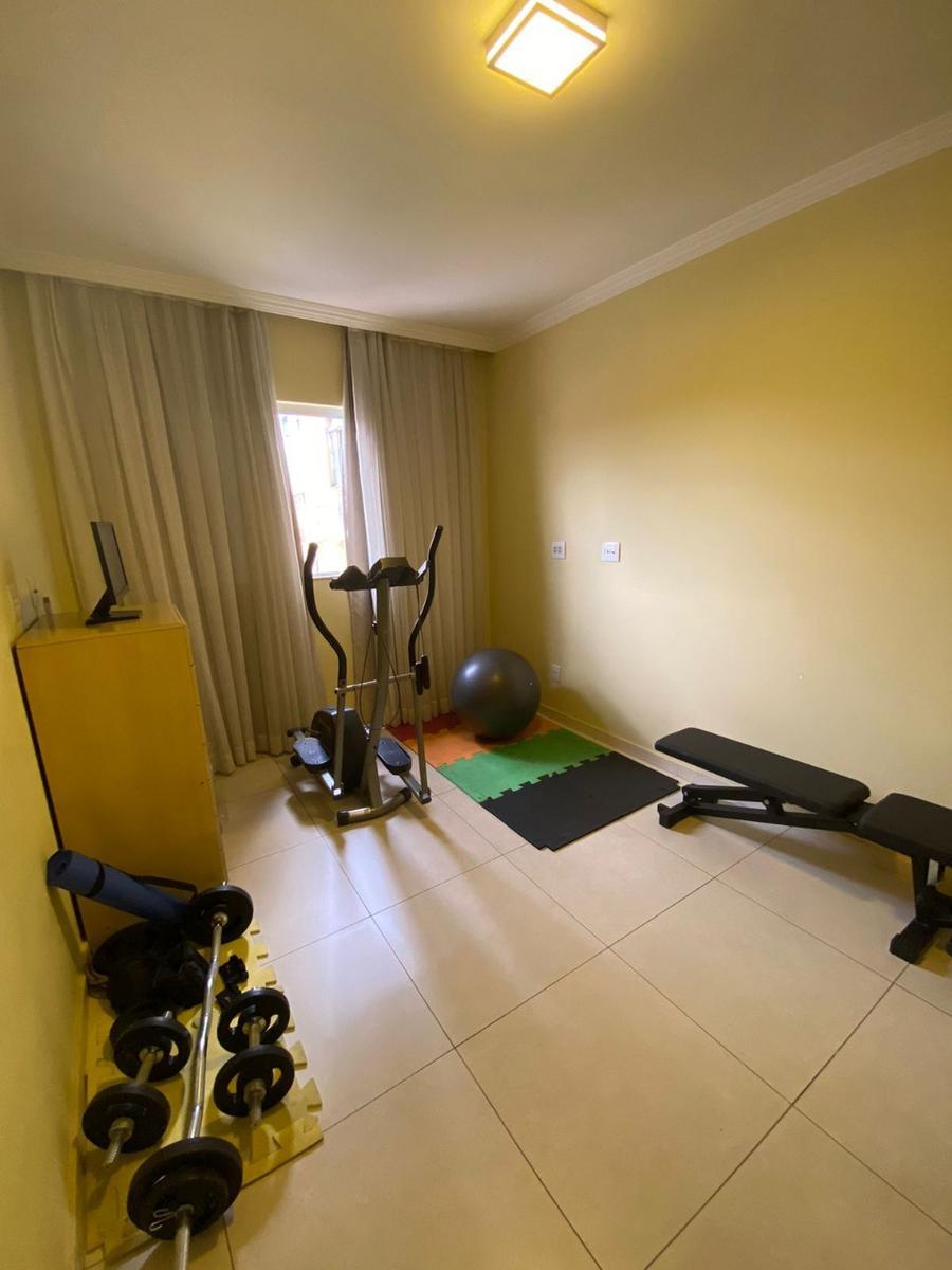 Casa, Novo Glória, 4 Quartos, 5 Vagas, 1 Suíte
