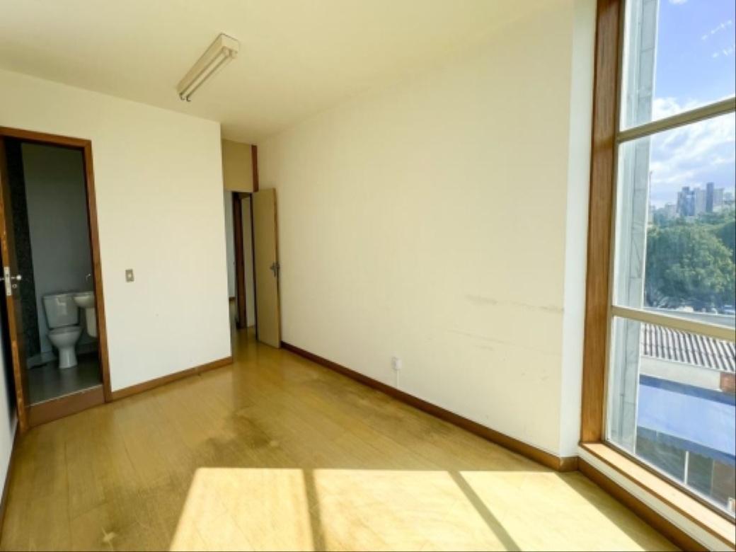 Andar, Santa Efigênia, 0 Quarto, 2 Vagas