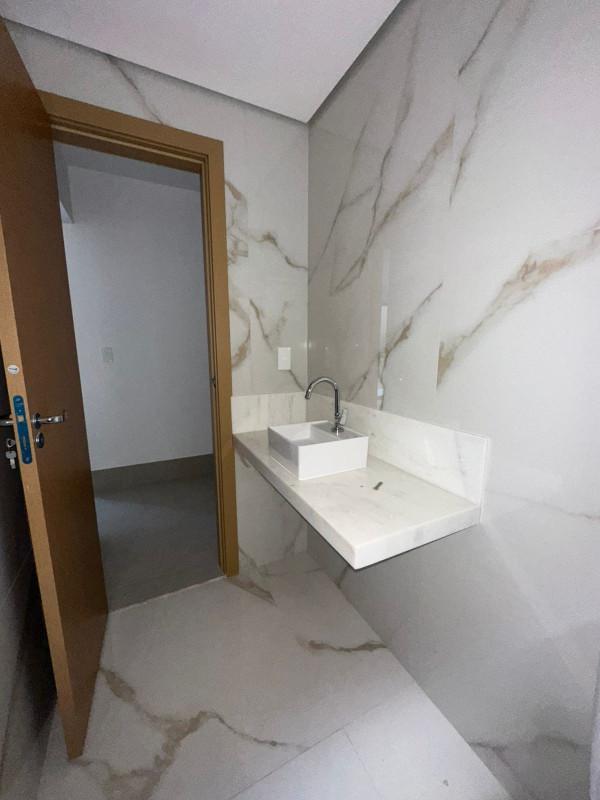 Apartamento, Esplanada, 4 Quartos, 2 Vagas, 1 Suíte