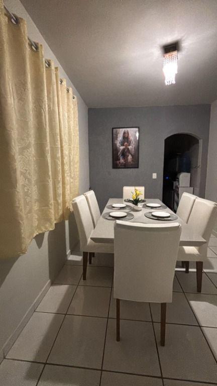 Casa, Vitória, 2 Quartos, 5 Vagas