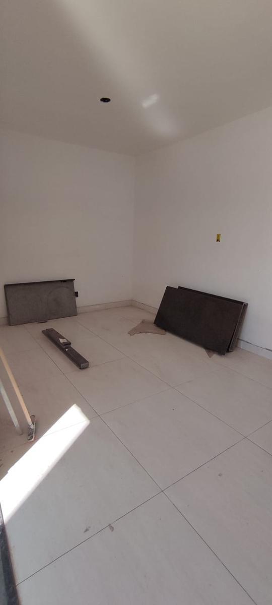 Casa, Vale das Orquídeas, 2 Quartos, 2 Vagas, 1 Suíte