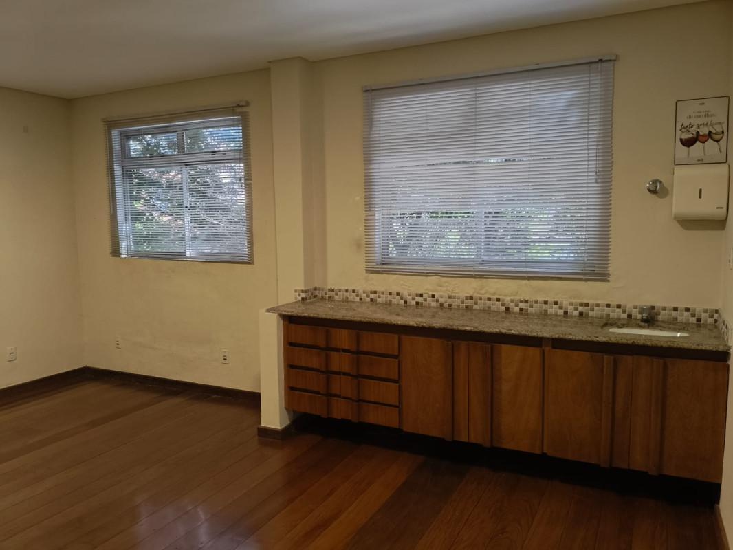 Sala, Nova Suíssa, 0 Quarto, 0 Vaga