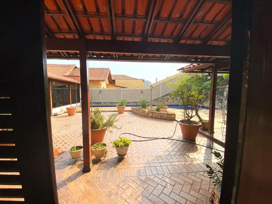Casa, Santa Lúcia, 5 Quartos, 4 Vagas, 3 Suítes