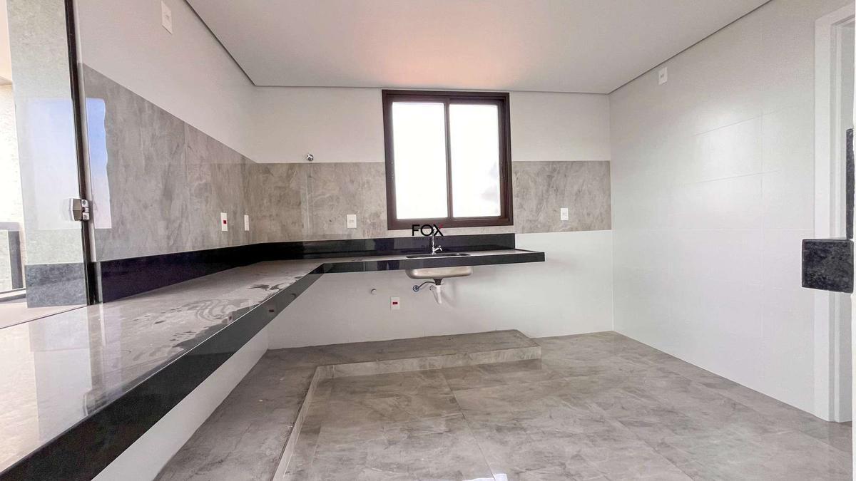 Apartamento, Castelo, 4 Quartos, 4 Vagas, 2 Suítes