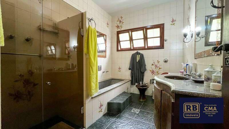 Casa, Luxemburgo, 4 Quartos, 4 Vagas, 1 Suíte