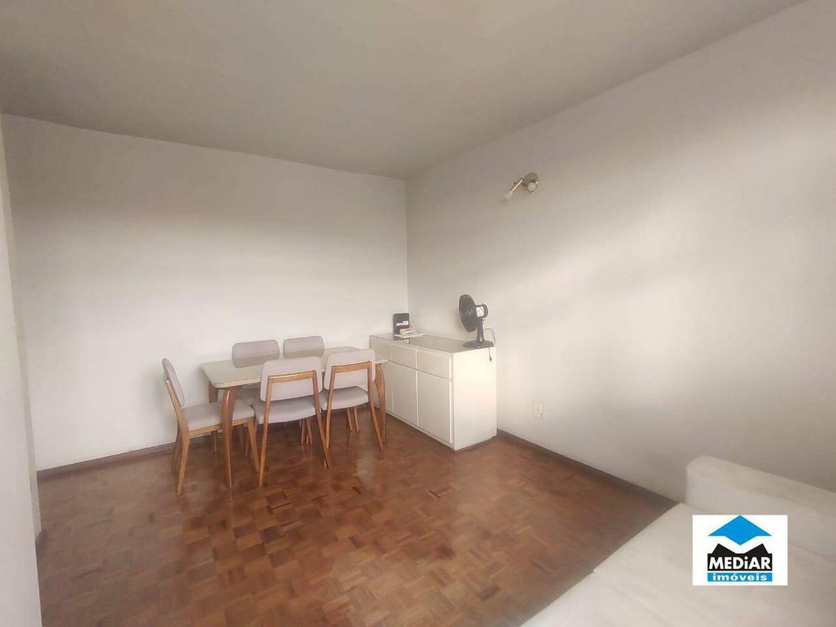 Apartamento, Floresta, 1 Quarto, 0 Vaga