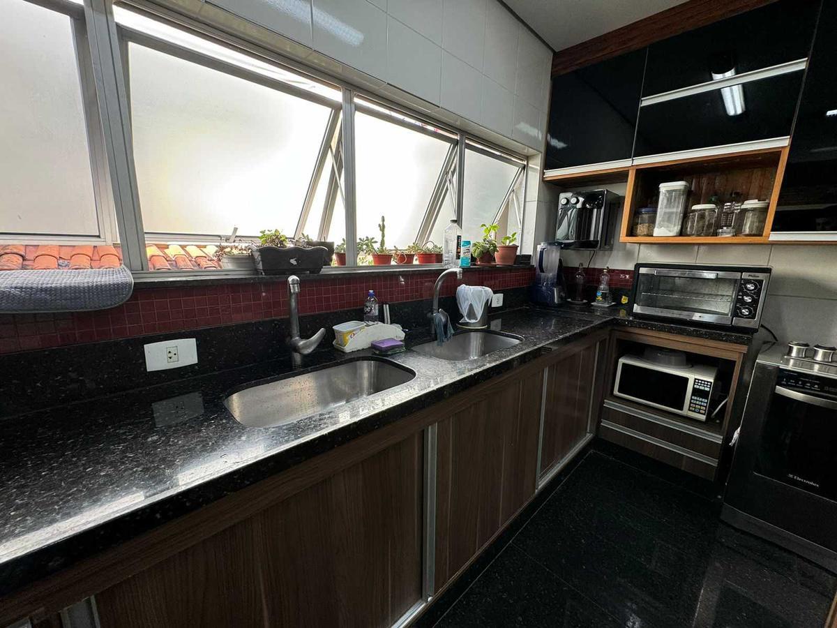 Casa, São José, 4 Quartos, 4 Vagas, 2 Suítes