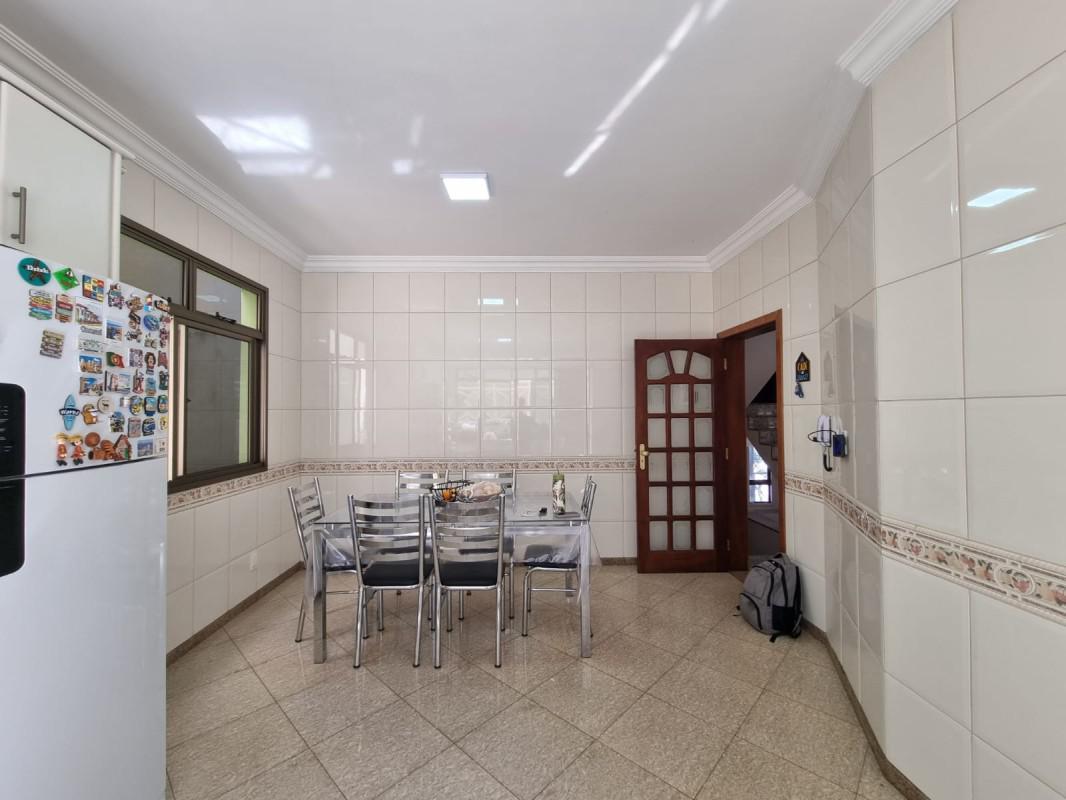 Casa, Jardim Riacho das Pedras, 4 Quartos, 5 Vagas, 3 Suítes