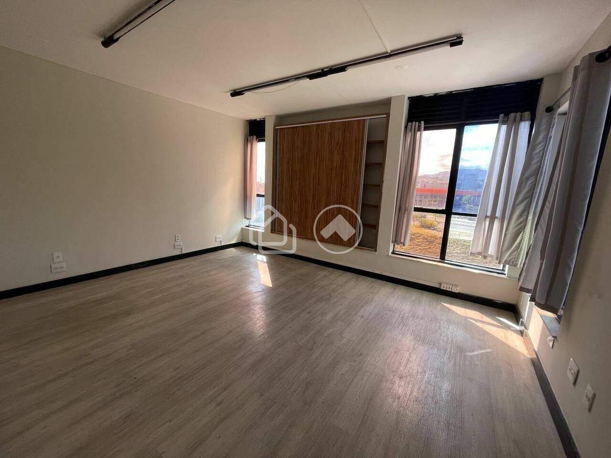 Sala, Estoril, 2 Vagas