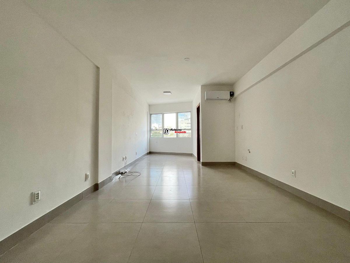 Galpão, Liberdade, 0 Quarto, 2 Vagas