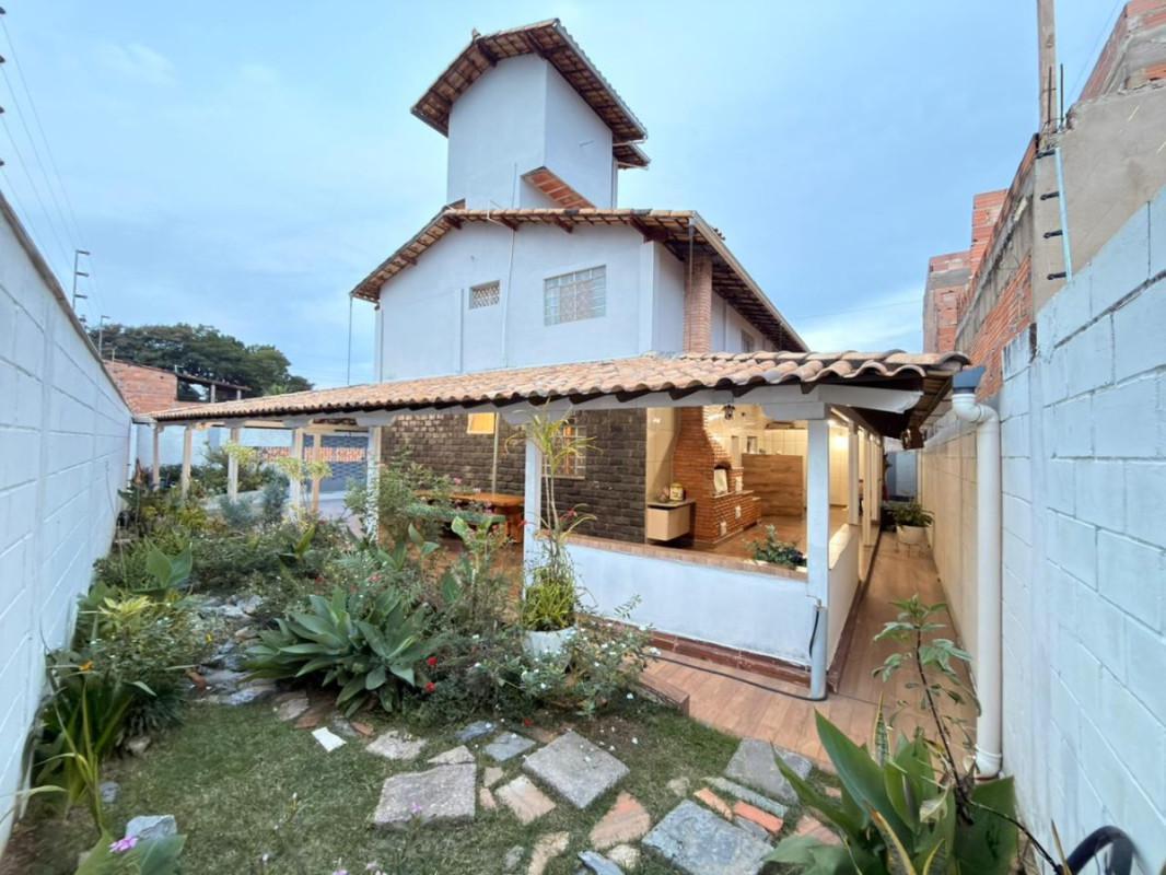 Casa, Parque Jardim Encantado, 5 Quartos, 5 Vagas, 2 Suítes