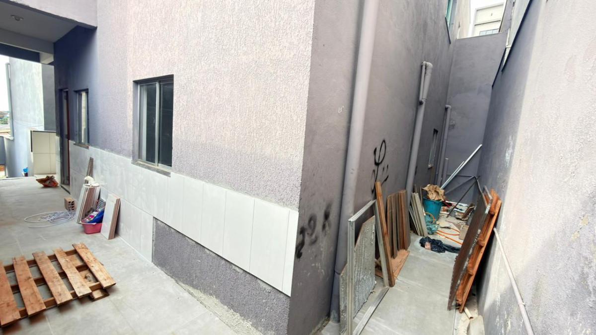 Casa, Milanez, 2 Quartos, 0 Vaga