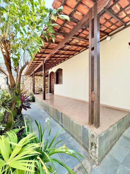 Casa, Santa Mônica, 4 Quartos, 3 Vagas, 1 Suíte