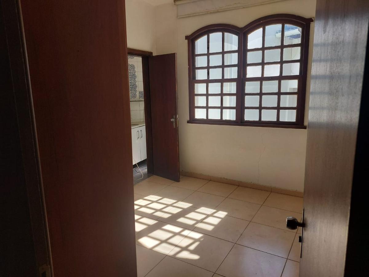 Casa, Concórdia, 3 Quartos, 4 Vagas, 1 Suíte