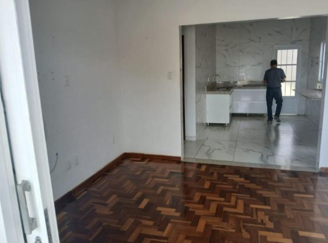 Casa, Floramar, 2 Quartos, 1 Vaga, 1 Suíte