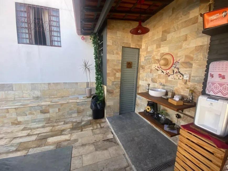 Casa, Jardim Leblon, 2 Quartos, 5 Vagas, 1 Suíte
