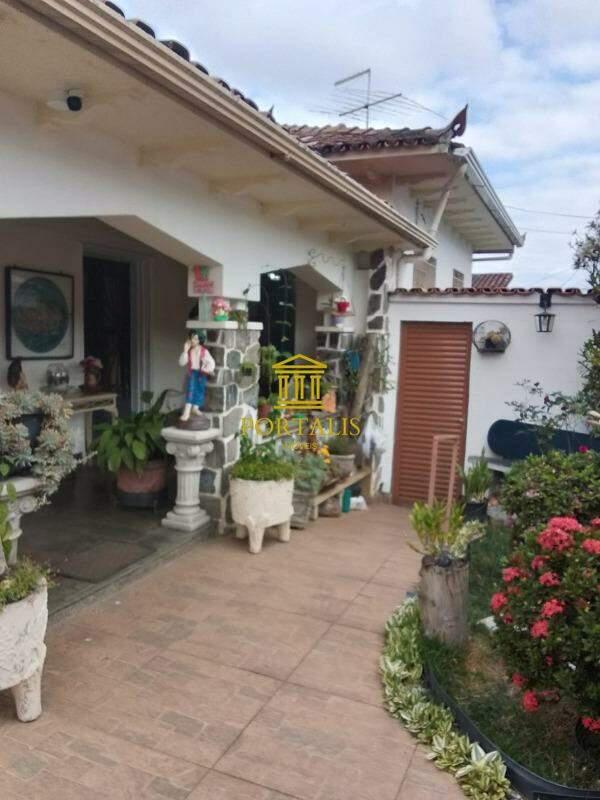 Casa, Carlos Prates, 3 Quartos, 2 Vagas, 1 Suíte